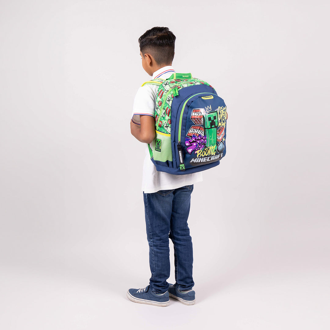 Mochila escolar Chenson de Minecraft en colores azul y verde con diseño de Creeper y TNT.