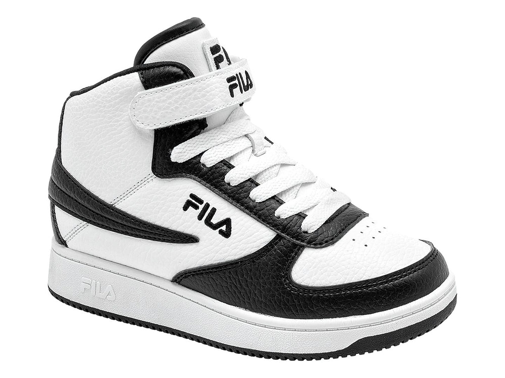 Tenis FILA de bota alta en colores blanco y negro con correa de velcro y suela blanca.