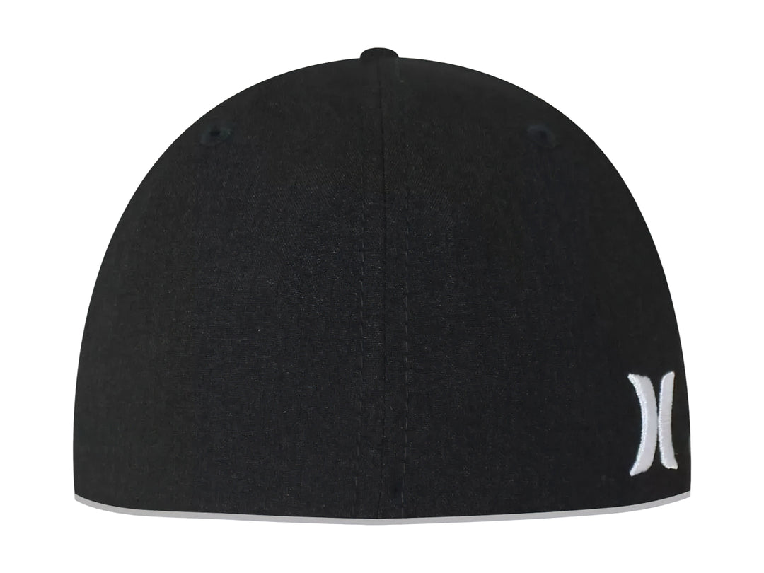 Gorra negra de la marca Hurley con logotipo blanco frontal y visera.