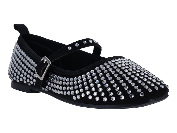Zapato plano negro con pedrería brillante y correa con hebilla.