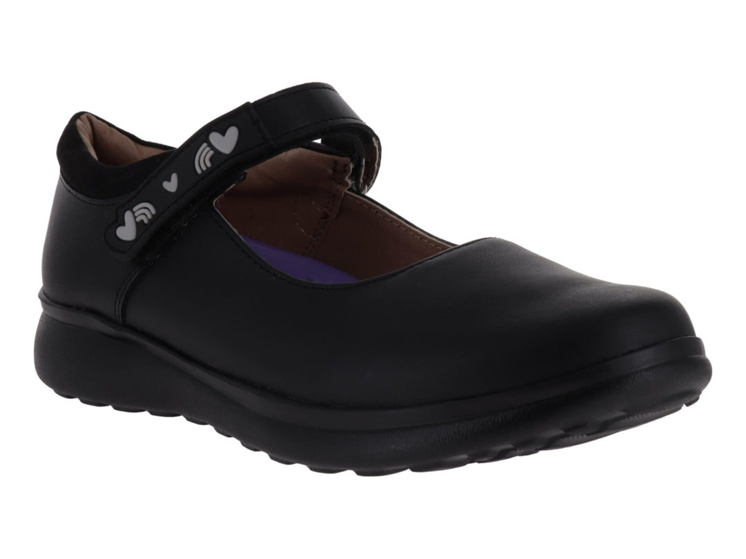 Zapato infantil VAVITO color negro con correa de cierre y detalles de pequeños corazones blancos.