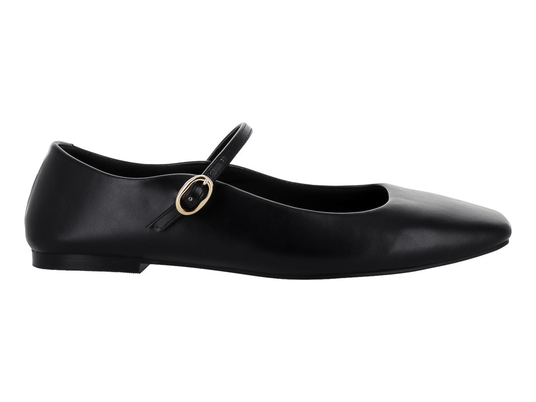 Zapato plano color negro con correa y hebilla dorada, estilo Mary Jane.