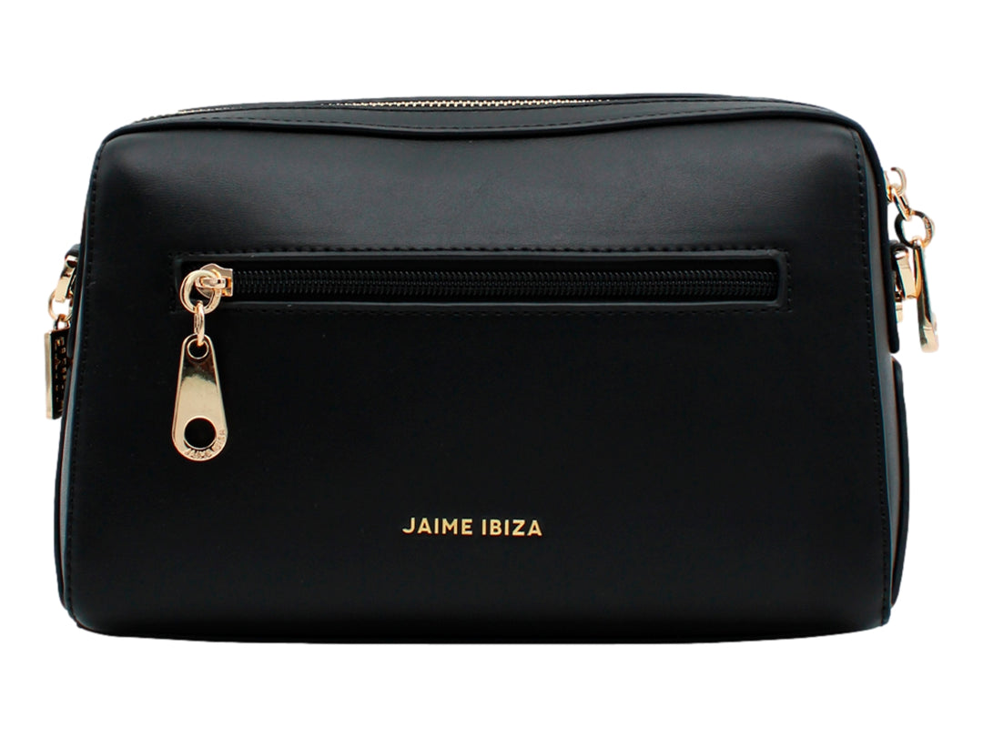 Bolso cross body color negro de la marca Jaime Ibiza con detalles y logotipo en metal dorado.
