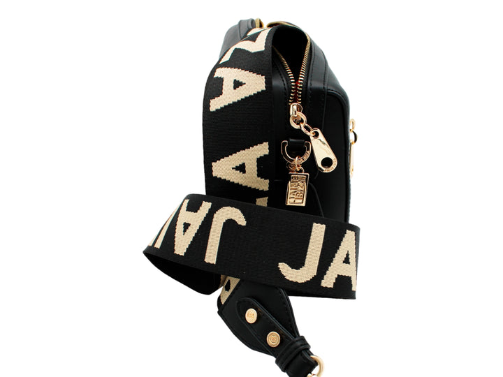 Bolso cross body color negro de la marca Jaime Ibiza con detalles y logotipo en metal dorado.