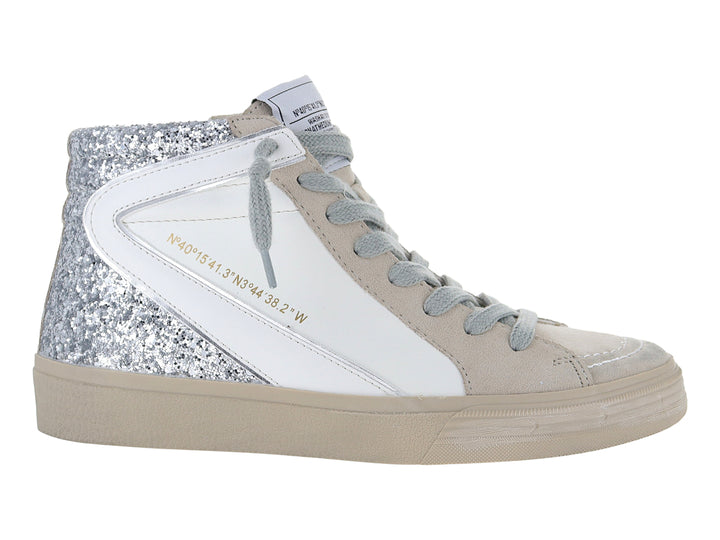 Tenis Corina blancos de bota alta con detalles en glitter plateado y suela beige.