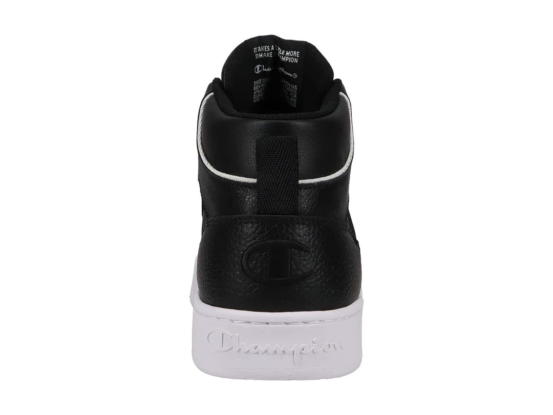 Tenis deportivos de bota marca Champion en color negro con suela blanca.