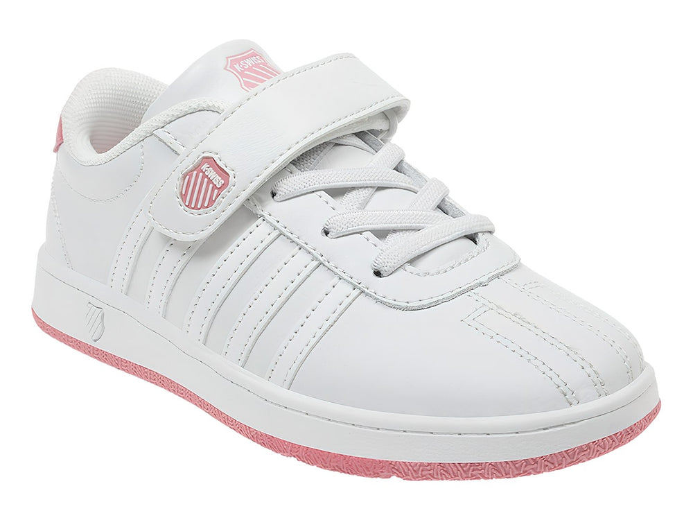 Tenis K-Swiss blancos con detalles en coral, cierre de correa y agujetas para niña.