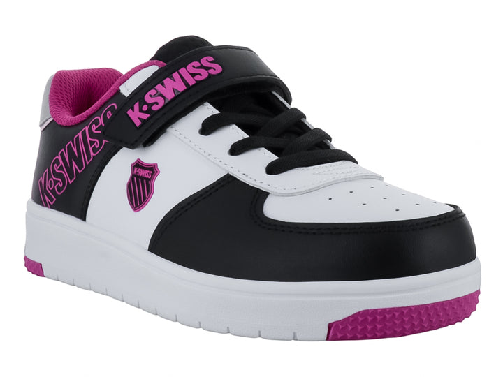 Tenis deportivos K-Swiss infantiles en colores blanco, negro y fucsia con correa de velcro y agujetas.