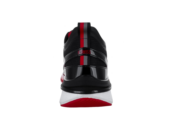 Tenis deportivos K-Swiss color negro con suela blanca y detalles en rojo.