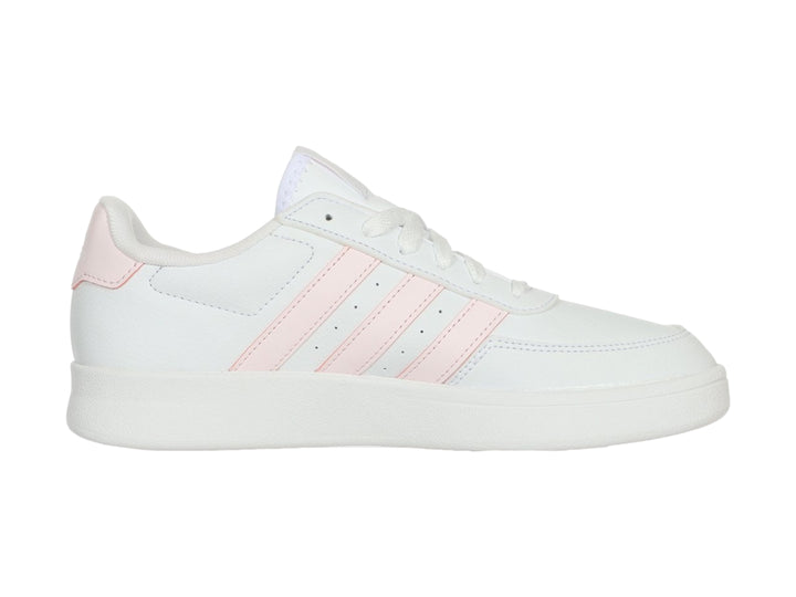 Tenis Adidas Breaknet 2.0 blancos con tres franjas y detalle en el talón en color rosa.