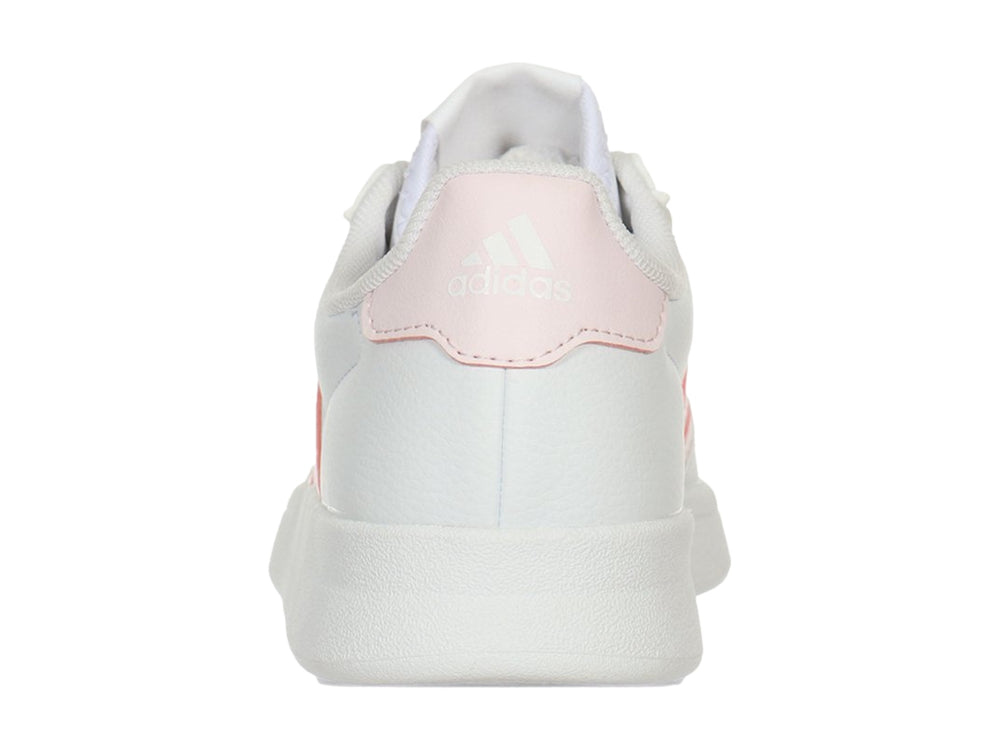 Tenis Adidas Breaknet 2.0 blancos con tres franjas y detalle en el talón en color rosa.