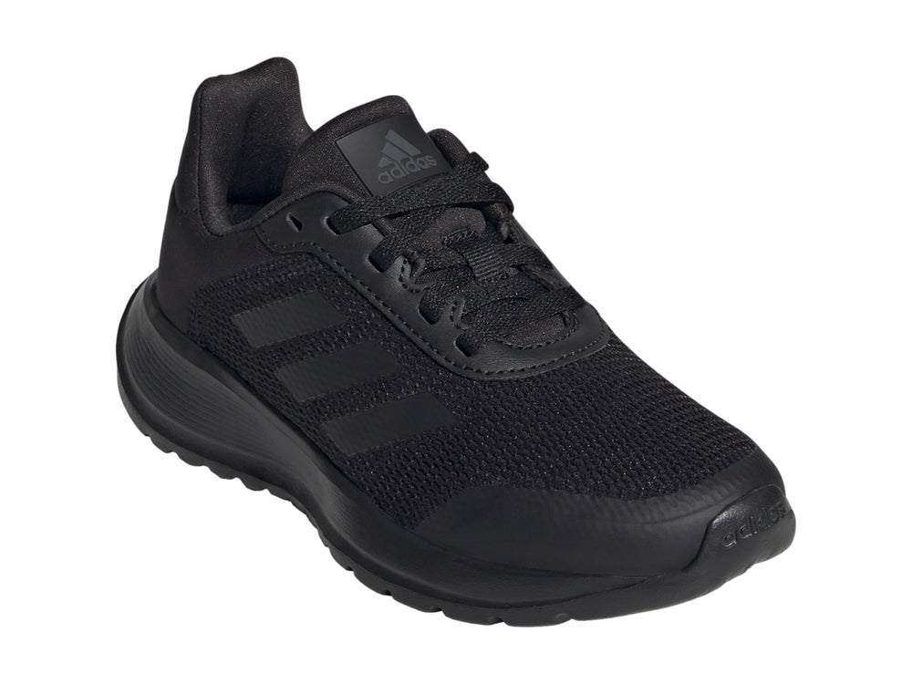 Tenis deportivos Adidas Tensaur Run 2.0 en color negro con suela a juego.