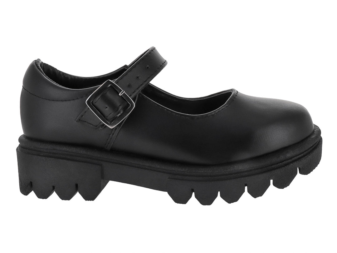 Zapato infantil estilo Mary Jane color negro con suela track gruesa y correa con hebilla plateada.