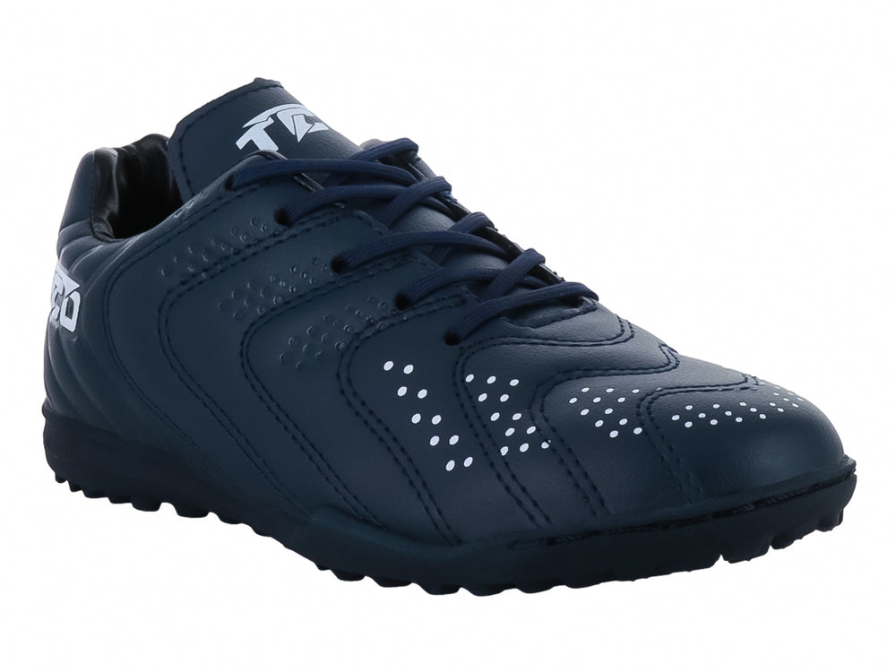 Zapato de fútbol Leon Trucco color marino con detalles blancos y suela para césped sintético.