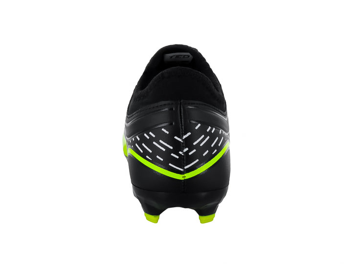 Zapato de fútbol Leon Trucco color negro con detalles y suela en amarillo neón.