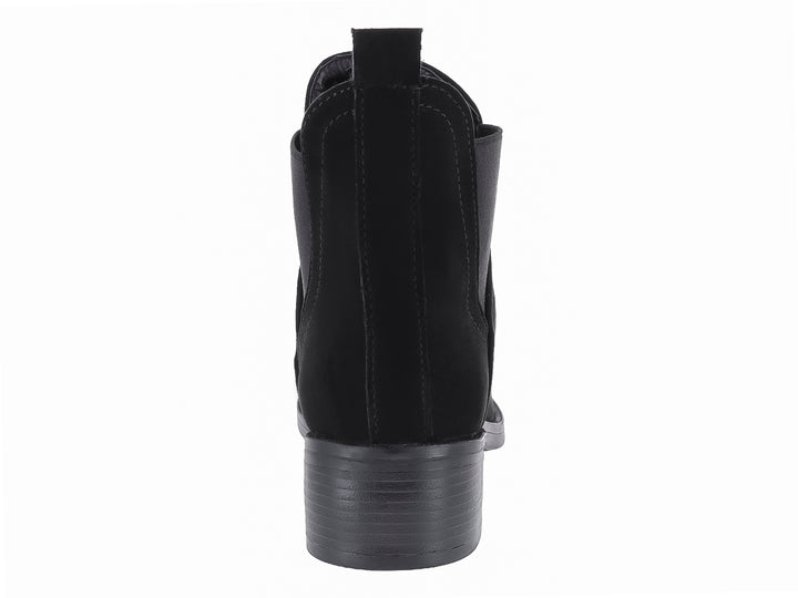 Botín negro estilo Chelsea para mujer con panel elástico lateral y tacón bajo.