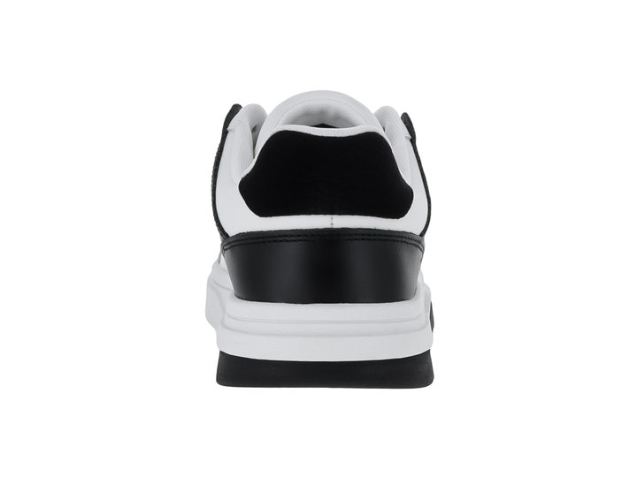 Tenis Tommy Hilfiger modelo Brooklyn en color blanco con detalles en negro y suela blanca robusta.