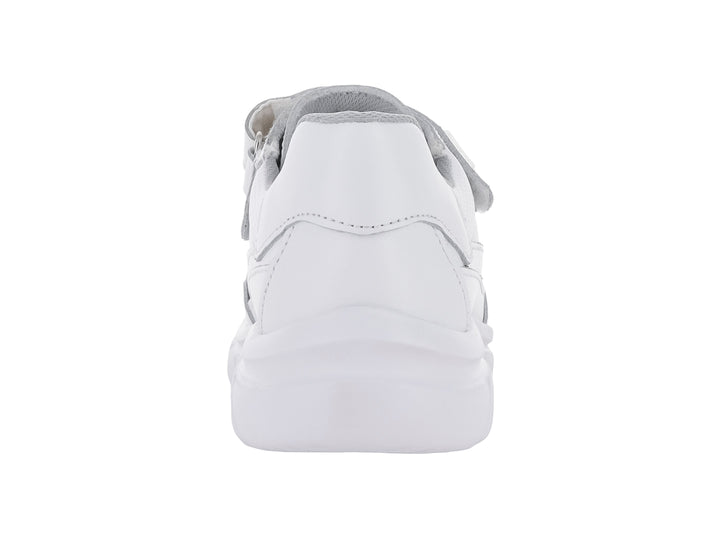 Tenis blancos para Niño o Niña con cierre de velcro y agujetas, suela gruesa y material sintético.