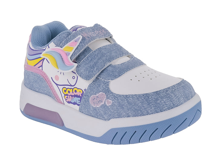 Tenis infantiles blancos y azul mezclilla con diseño de unicornio y cintas de velcro.