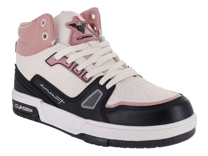 Tenis Clasben modelo Leila en colores latte, blanco y negro con diseño de cuello alto y suela blanca.