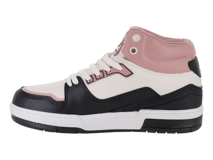 Tenis Clasben modelo Leila en colores latte, blanco y negro con diseño de cuello alto y suela blanca.