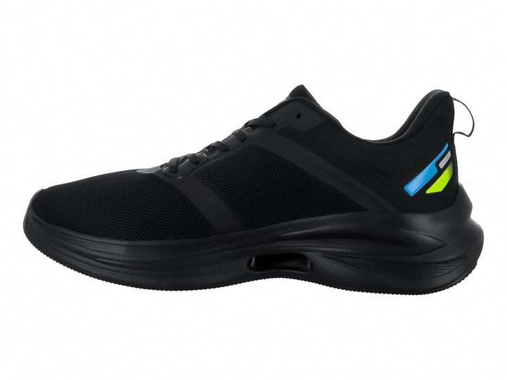 Tenis de baloncesto marca Court modelo 300C en color negro con detalles amarillos y azules en el talón.