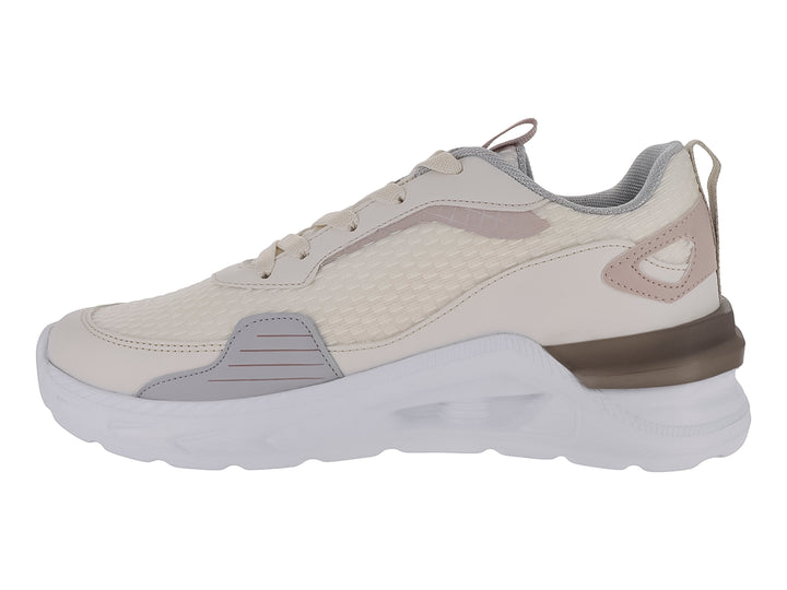 Tenis deportivos MAKENA color latte con suela blanca y detalles en gris.