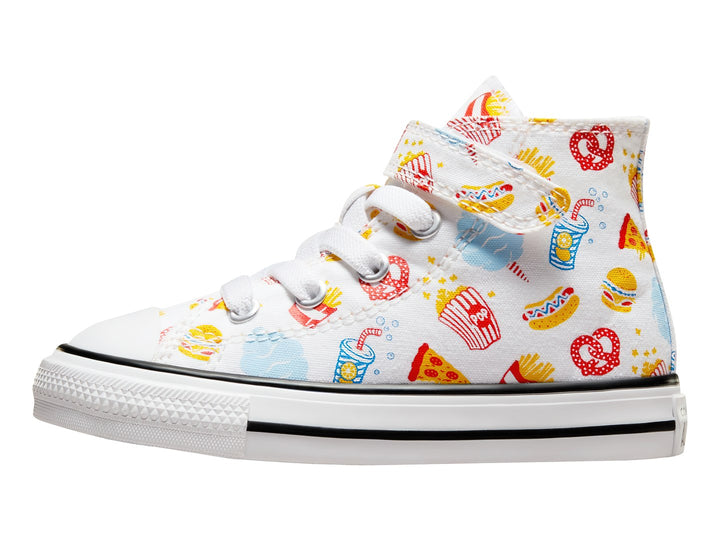 Tenis Converse blancos de bota alta con estampado colorido de snacks como palomitas y pretzels.