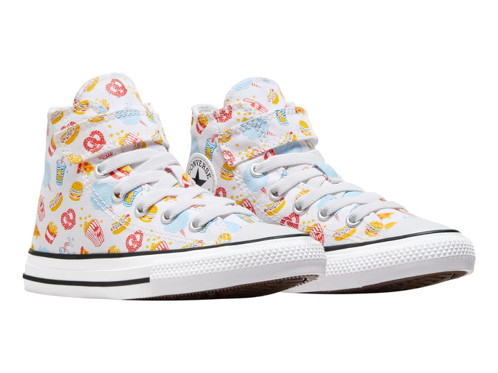Tenis Converse Chuck Taylor All Star blancos con estampado colorido de snacks y comida rápida para niño o niña.