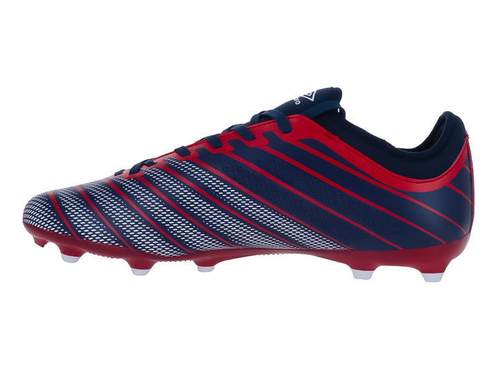 Botín de fútbol Umbro color rojo con detalles en azul y suela blanca con estoperoles.