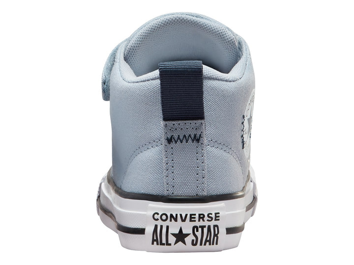 Tenis Converse Chuck Taylor All Star color azul claro con suela blanca y correa de velcro.