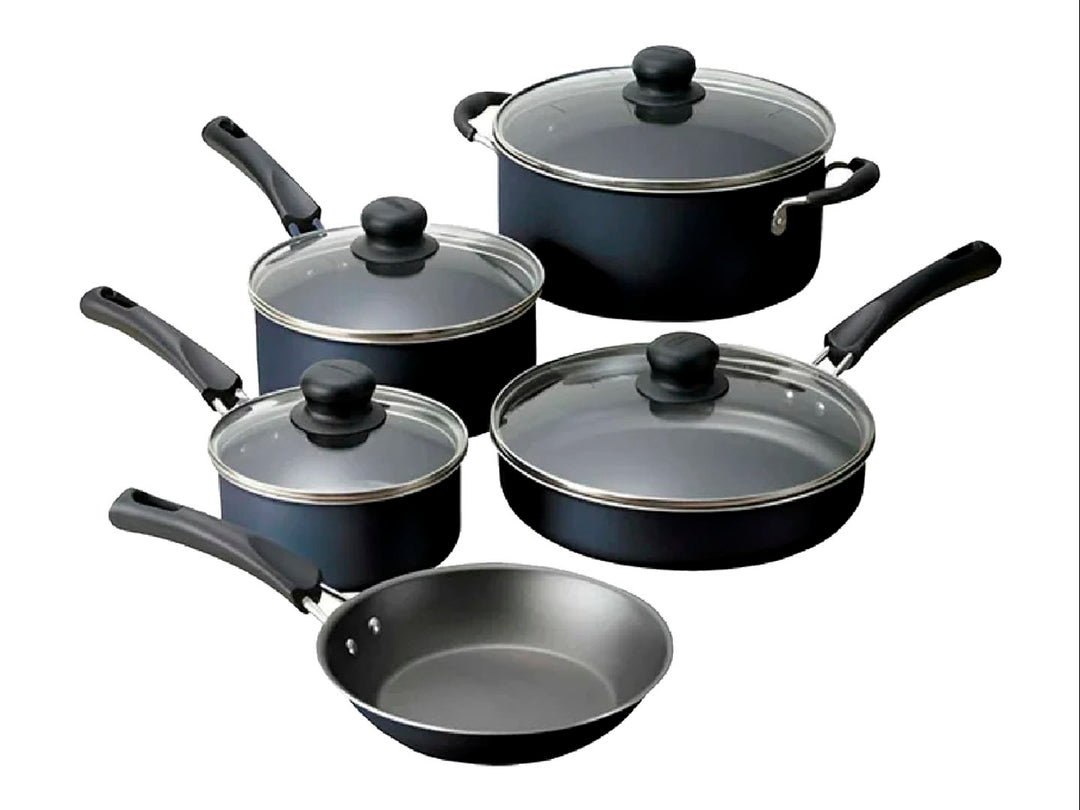 Batería de cocina Tramontina azul de 9 piezas con tapas de vidrio y mangos negros.
