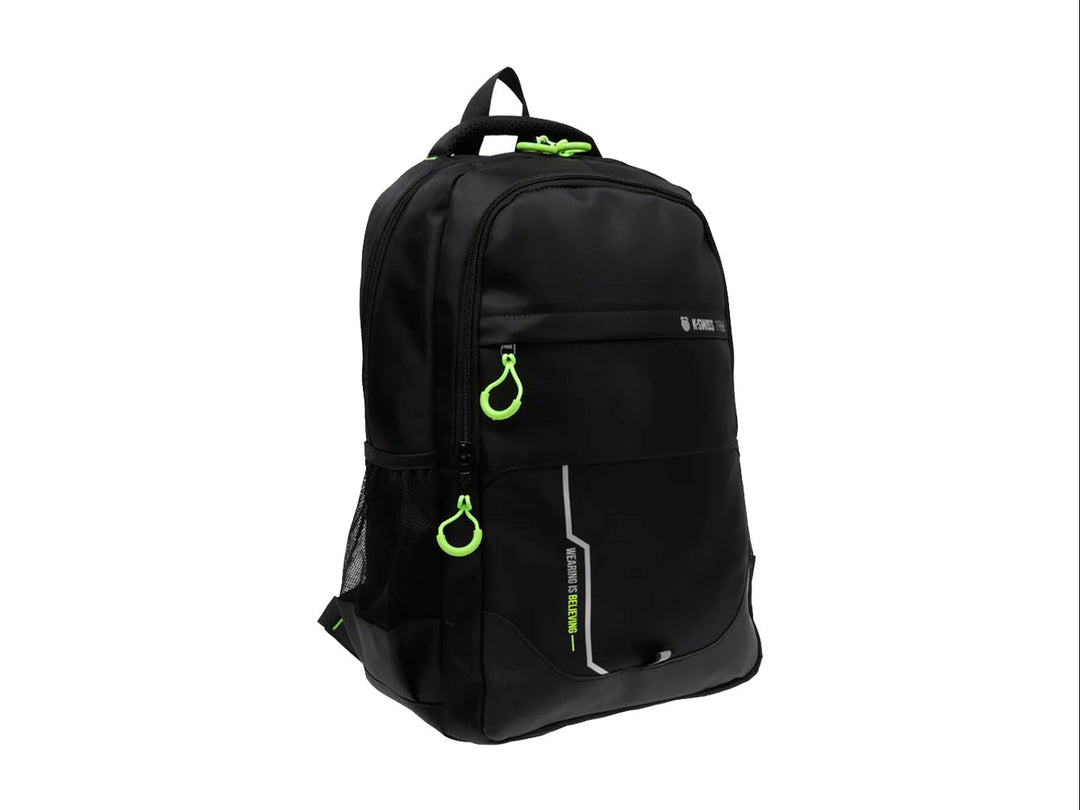 Mochila escolar K-Swiss color negro con detalles en verde neón y múltiples compartimentos.