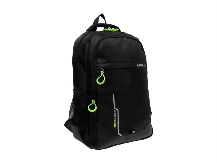 Mochila escolar K-Swiss color negro con detalles en verde neón y múltiples compartimentos.