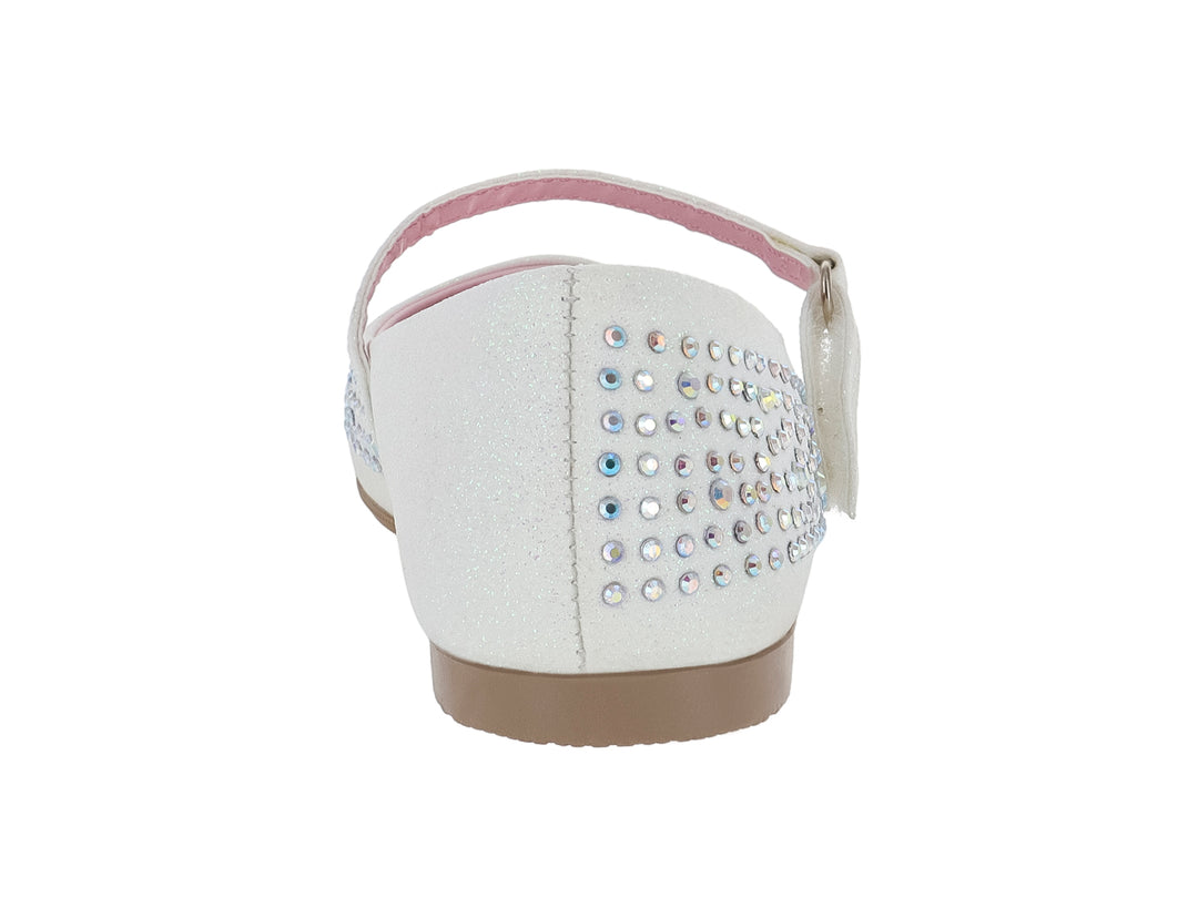 Zapato plano blanco para niña con incrustaciones de brillantes y correa ajustable.