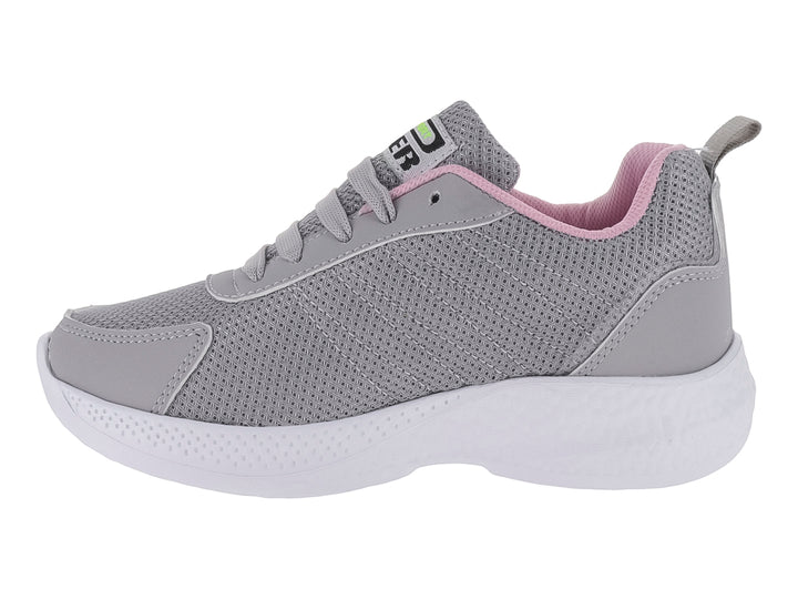 Tenis deportivos para niña en color gris con detalles en rosa y suela blanca.