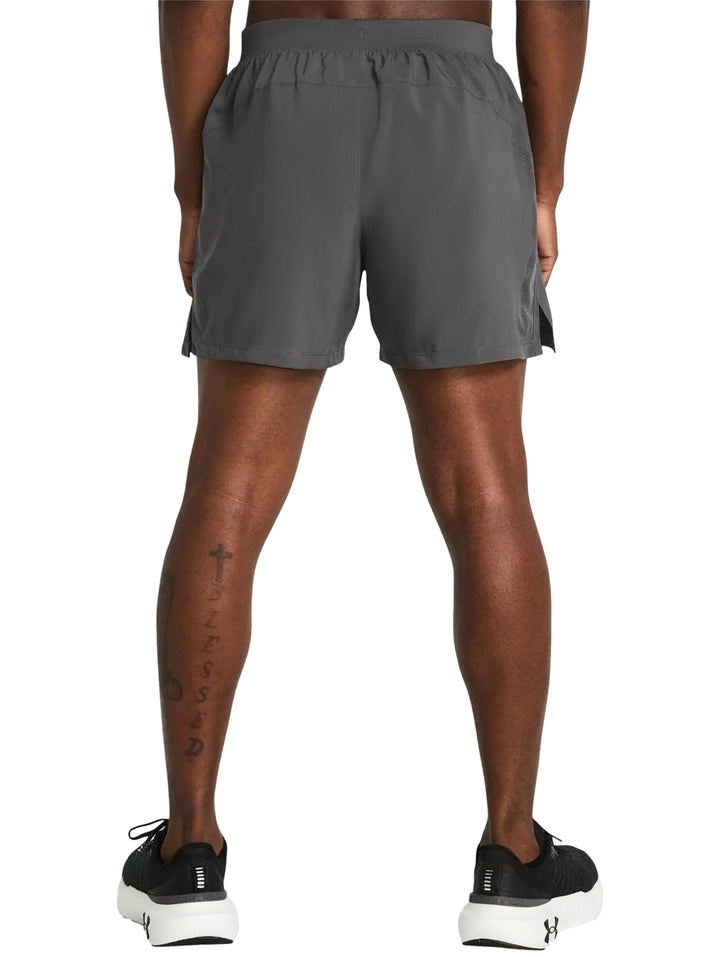 Short Deportivo Under Armour Launch 5 Gris para Hombre