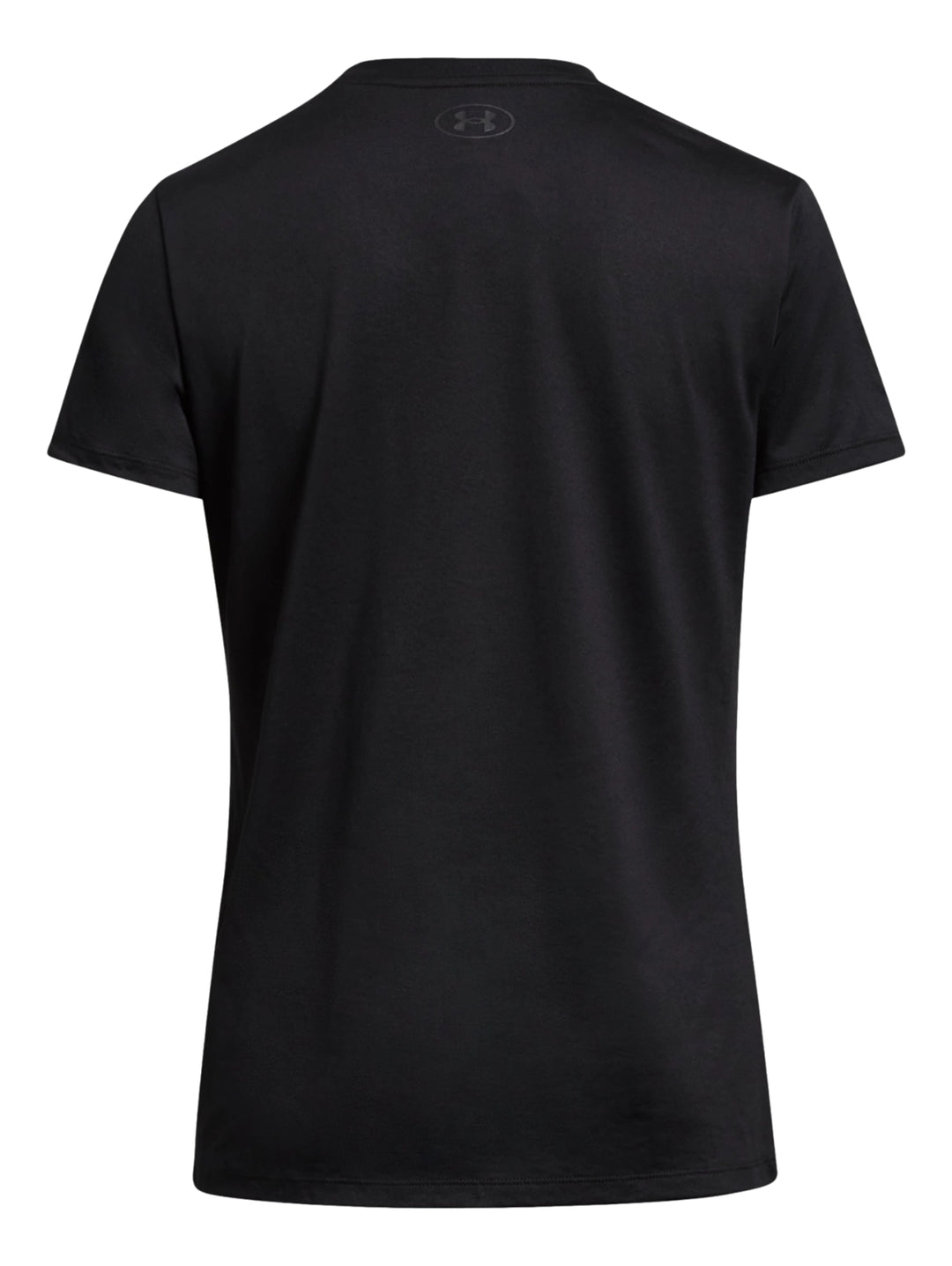 Mujer vistiendo una camiseta deportiva negra de manga corta con logotipo de Under Armour en el pecho.