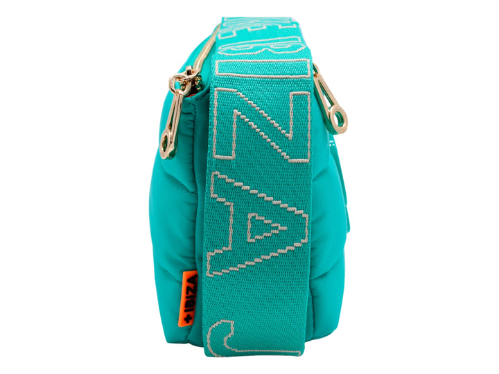 Bolsa crossbody Jaime Ibiza color aqua con diseño acolchado y detalle frontal en relieve.
