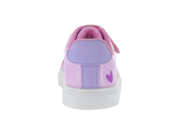 Tenis color rosa brillante para niña con decoraciones de corazones, soles y caritas felices con suela blanca.