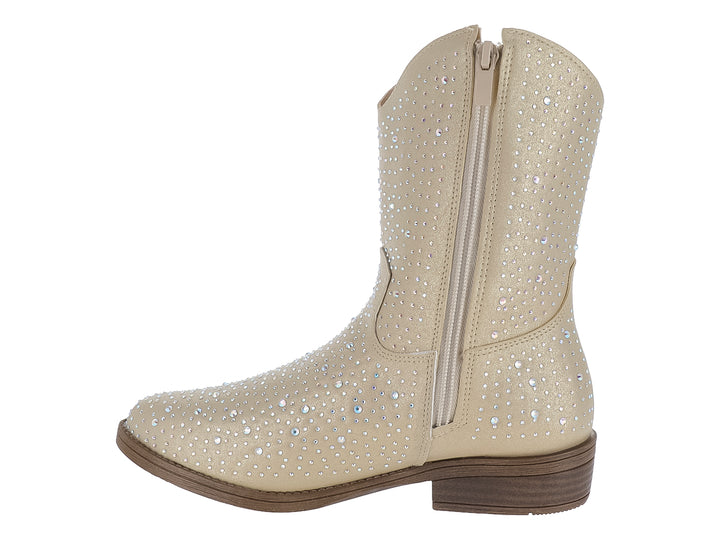 Bota vaquera color oro con detalles de pedrería brillante en toda la superficie.