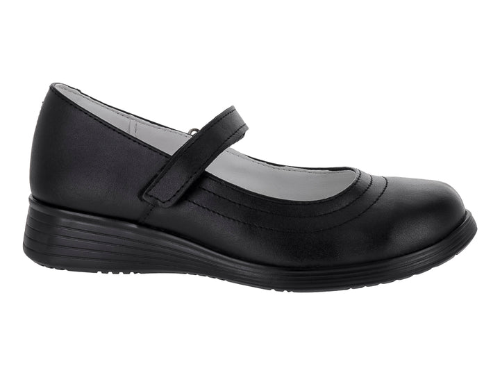 Zapato escolar negro para niño o niña con correa en el empeine y suela cómoda.