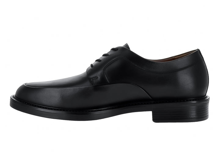 Zapato formal de cuero negro con agujetas y suela plana para Hombre.