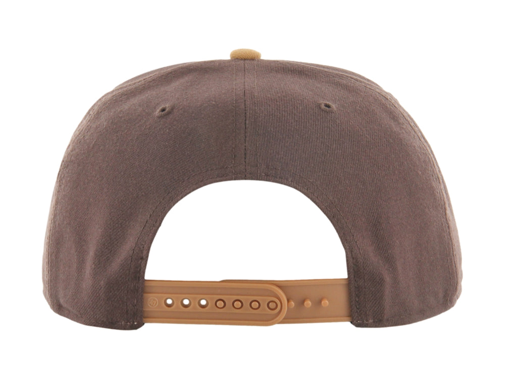 Gorra 47 Brand color marrón con visera beige y logotipo bordado de los Dodgers de Los Ángeles en el frente.