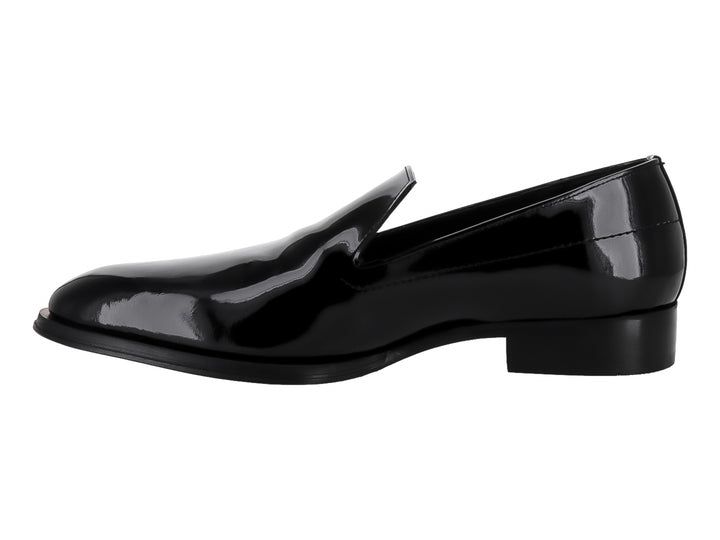 Zapato loafer para hombre en color negro charol brillante.