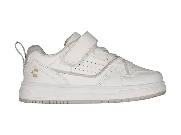 Tenis deportivos blancos con cierre de velcro y logotipo dorado en el lateral.