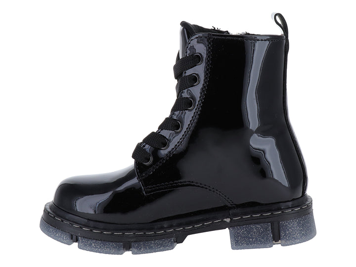 Bota negra de charol con decoraciones en glitter morado, agujetas y cierre lateral.