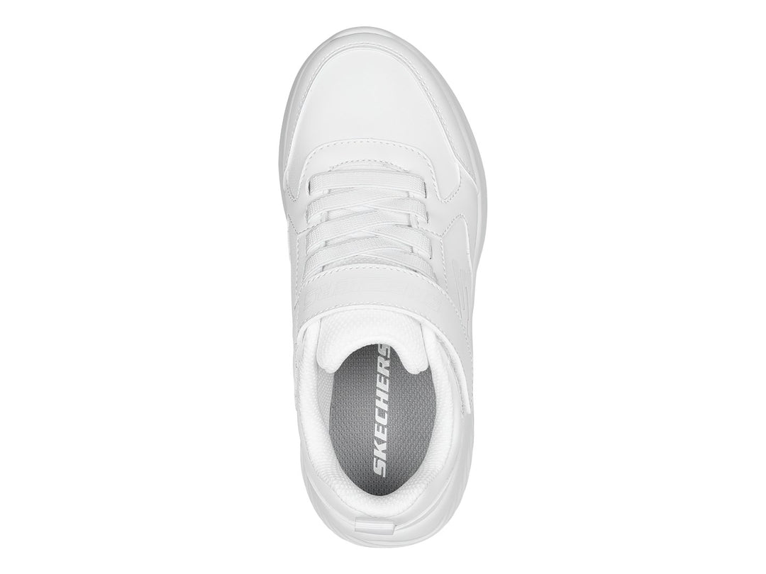 Tenis deportivos Skechers color blanco con correa y agujetas.