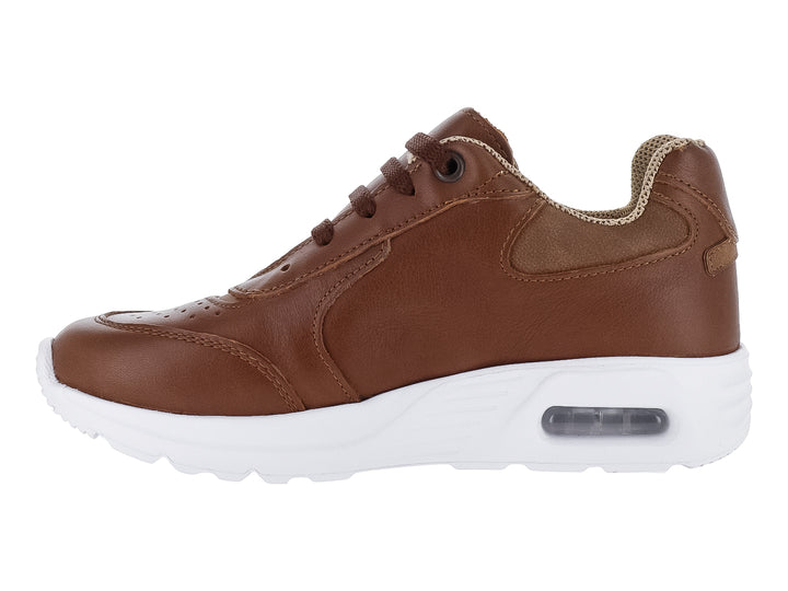 Tenis infantiles color miel con suela blanca y cordones.