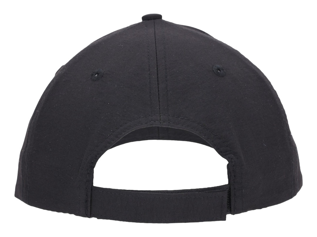 Gorra deportiva Reebok de color negro con logotipo frontal en color blanco.